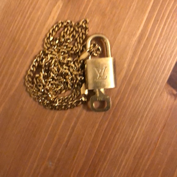 Louis Vuitton Jewelry - 🎁 Authentic Louis Vuitton padlock 🔐